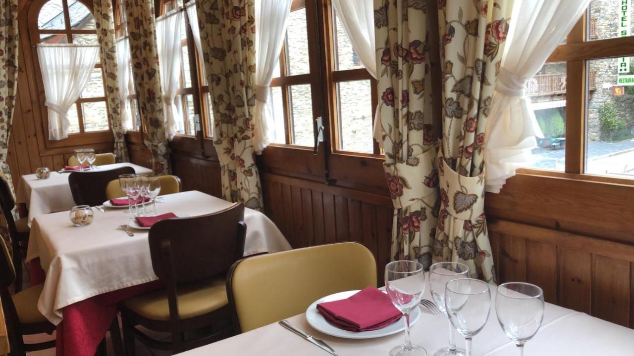Hostal Montana Alins المظهر الخارجي الصورة